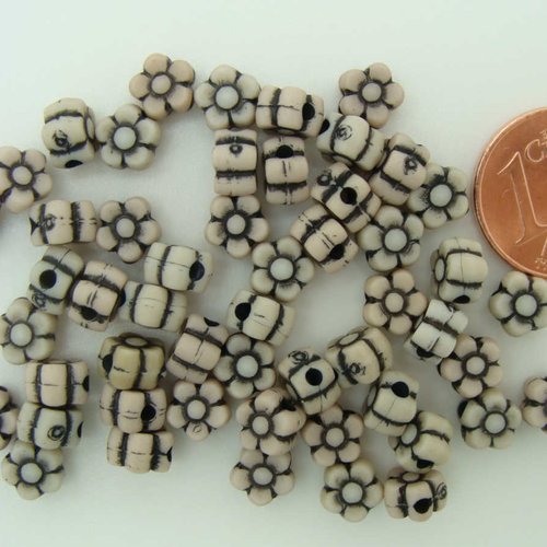 50 perles fleurs 6x4mm acryliques marron