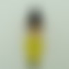 Pendentif bonhomme jaune homme avec chapeau 40mm en verre lampwork pour création de bijoux collier