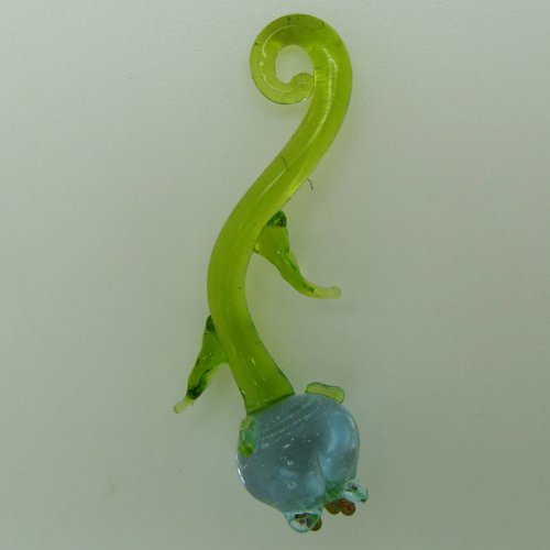 Pendentif fleur mauve 37mm sur tige verte en verre lampwork pour création de bijoux collier