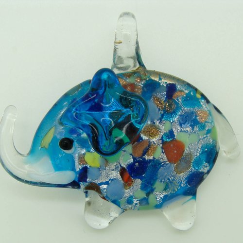 Pendentif éléphant argenté bleu touches multcolores 52mm animal en verre lampwork pour création de bijoux collier