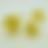 Pendentif cheval jaune et transparent animal 60mm en verre lampwork pour création de bijoux collier