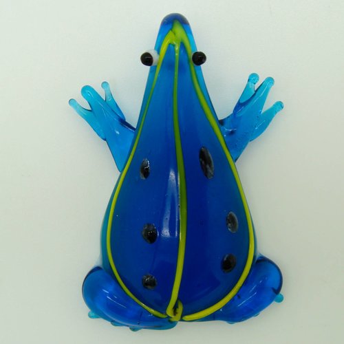 Pendentif grenouille bleu rayure jaune animal 50mm en verre lampwork pour création de bijoux collier