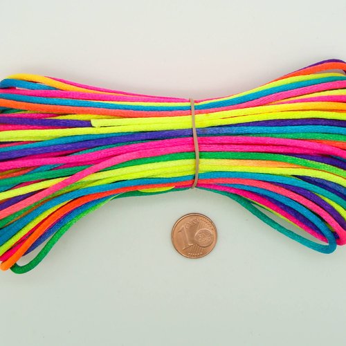 18 mètres queue de rat 2mm multicolore en écheveau fil cordon satiné