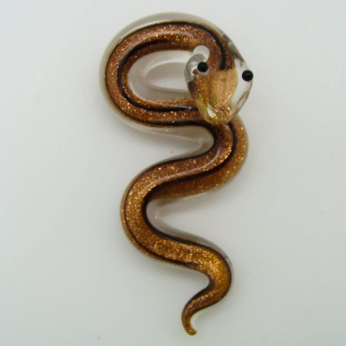 Pendentif serpent doré avec yeux rayures noires 58mm animal en verre lampwork pour création de bijoux collier