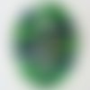 Pendentif rond vert bombé verre avec feuille argentée et rayée 50mm