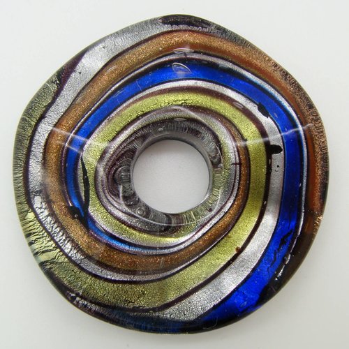 Pendentif spirale multicolore fond noir et argenté rond donut ondulé verre 47mm