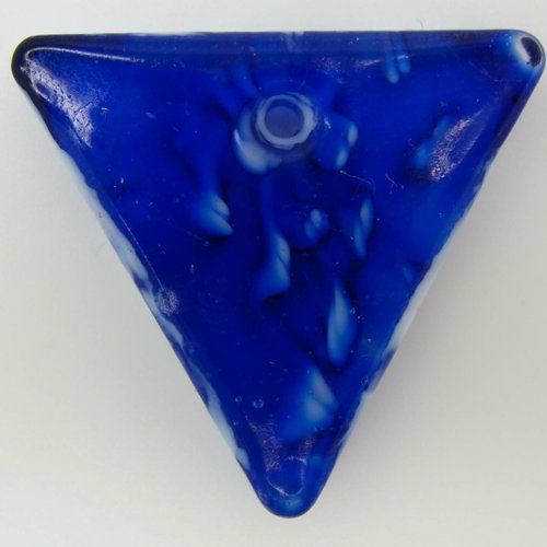 Pendentif triangle bleu foncé verre 36mm touches blanches