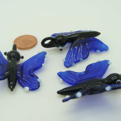 Pendentif papillon bleu rouge  et noir 38mm animal en verre lampwork