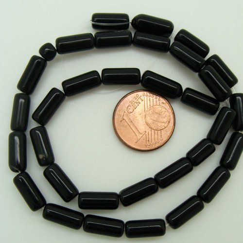 32 perles noires tubes 10mm en verre simple en fil
