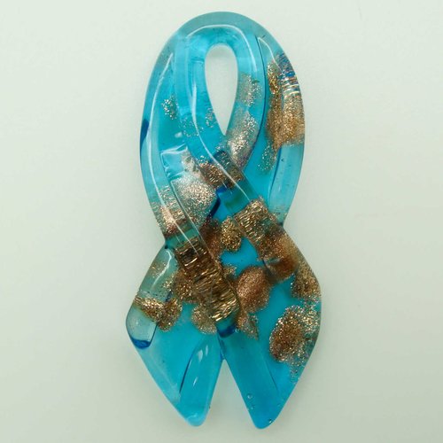 Pendentif echarpe ruban bleu verre avec touches dorées