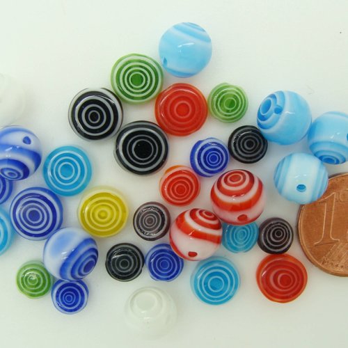 Lot 32 perles motifs cercles verre technique millefiori mix tailles formes et couleurs aléatoires