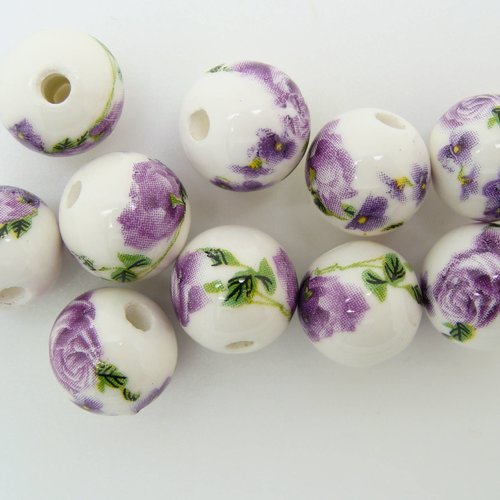 10 perles rondes 12mm porcelaine fond blanc fleurs mauves
