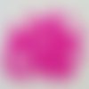50 perles rose fluo rondes 6mm verre simple aspect givre dépoli