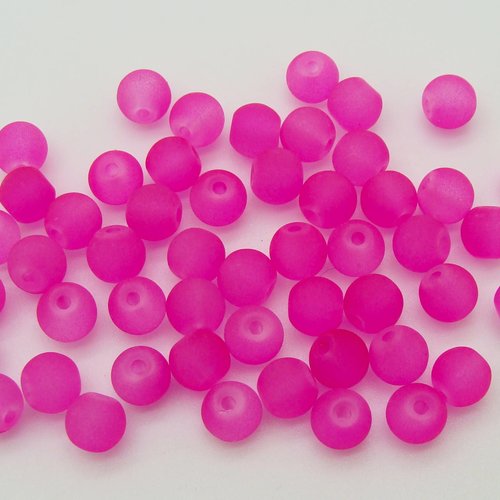 50 perles rose fluo rondes 6mm verre simple aspect givre dépoli