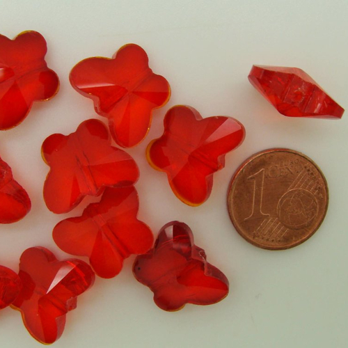 10 perles papillons rouges 14mm verre facette création bijoux déco