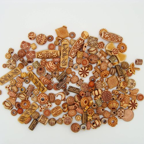 75 grammes perles acryliques marrons mix formes et motifs antiques