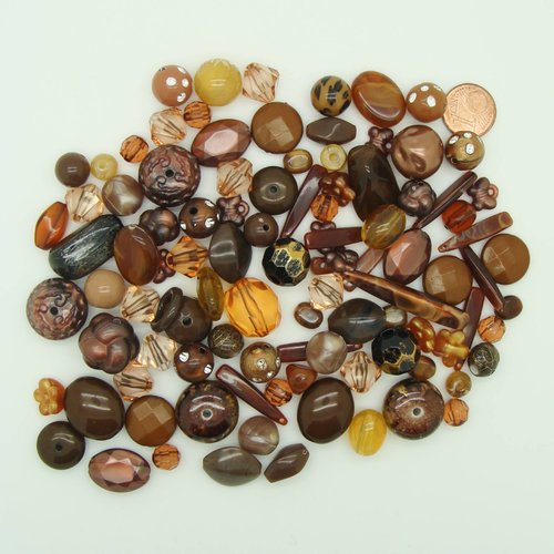 75 grammes perles acryliques teintes marron mix formes et tailles