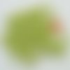 50 perles 8mm verre peint aspect nacré rondes vert pistache
