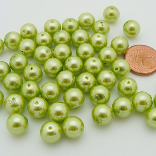 50 perles 8mm verre peint aspect nacré rondes vert pistache