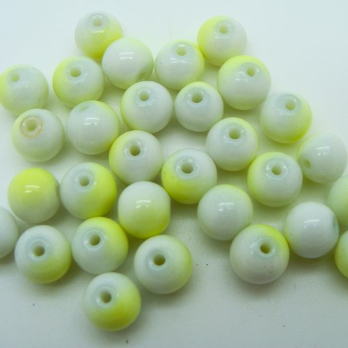 30 perles bicolores blanc vert clair rondes 8mm verre peint