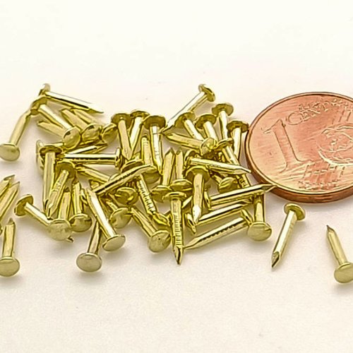50 petits clous dorés 8mm pour cartonnage ou tableau de fil tendu