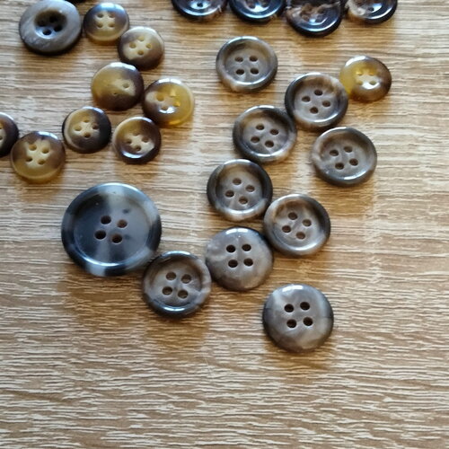 34 boutons vintage des années 1980 en acrylique marrons, gris  chinés