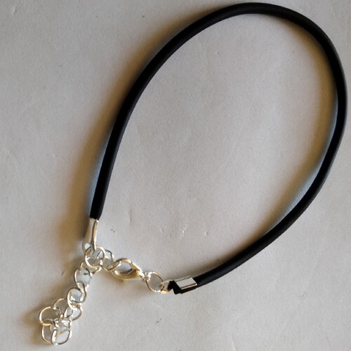 Cordon bracelet  en caoutchouc silicone noir réglable de 19.50 à 25cm