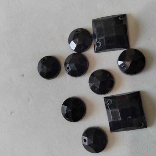 9 petits boutons carrés et ronds en arylique noir