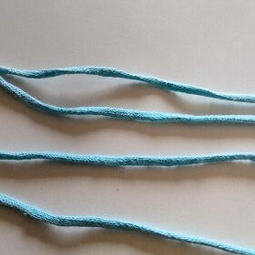 Cordon rond en coton de  couleur bleu 3mm