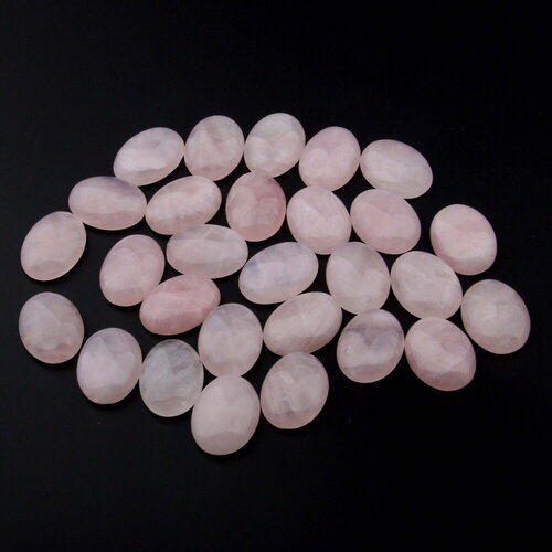 Cabochon    quartz rose clair