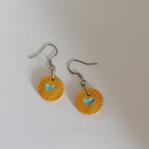 Boucle d'oreilles biscuit cœur bleu en pâte fimo- bijoux fantaisie - bijoux gourmand - idée cadeau