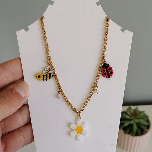 Collier marguerite - collier breloque printemps- idée cadeau- breloque acier inoxydable