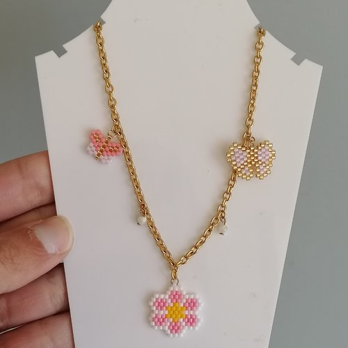 Collier rosalie - tendresse florale - idée cadeau - collier breloque