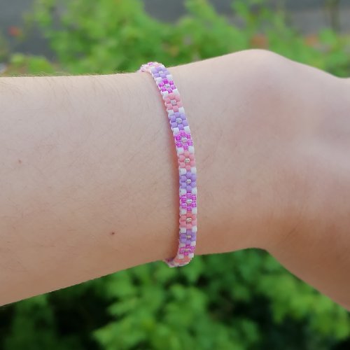 Bracelet floral "entre rose et violet" en perles miyuki - bijou discret- idée cadeau - bijou fantaisie
