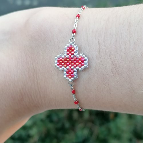 Bracelet trèfle rouge et argenté en perles miyuki