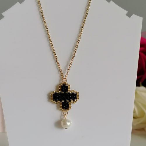 Collier trèfle noir et doré en perles miyuki