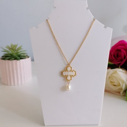 Collier trèfle blanc et doré en perles miyuki