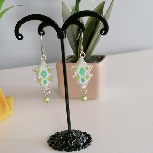 Boucles d'oreilles géométriques vertes en perles miyuki - bijou fantaisie
