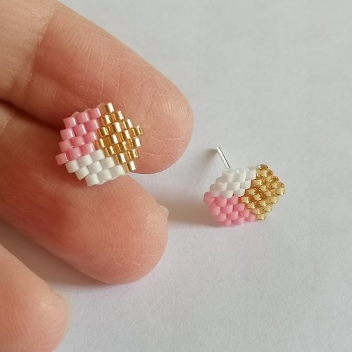 Boucle d'oreilles puces hexagone roses en perles miyuki