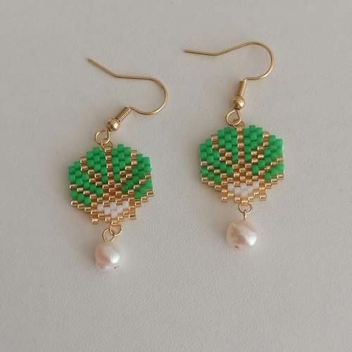 Boucles d'oreilles coquillage vert en perles miyuki-idée cadeau - bijoux fantaisie - bijoux été