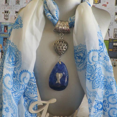 Bijou pour foulard en métal argenté "des bleus vifs"