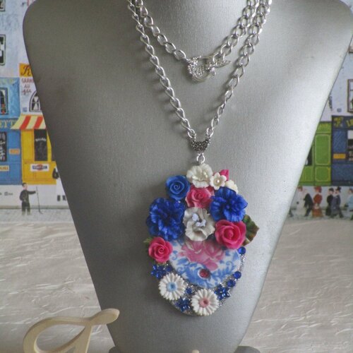 Collier en métal argenté et porcelaine froide &quot;une palette de peintre&quot;