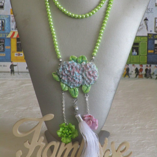 Magnifique collier plastron sautoir connecteurs en céramique &quot;hortensia multicolore&quot;