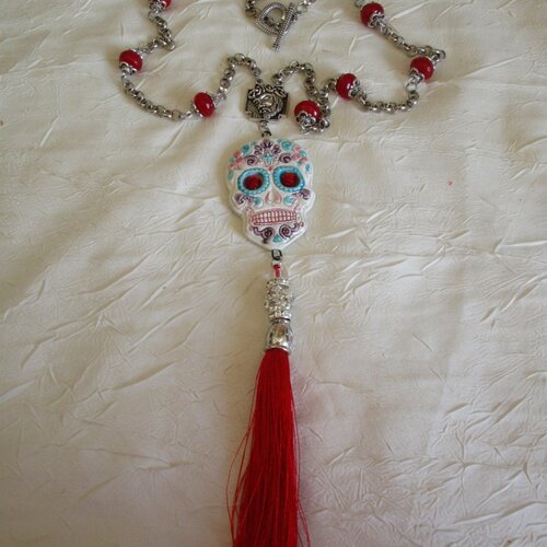 Vendu - charmant collier avec pendentif en céramique "el dia de los muertos"