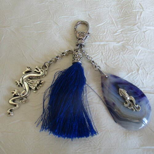 Bijou pour sac à main une agate onyx bleue et un dragon