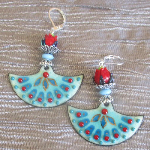 Ravissantes boucles d’oreilles en cuivre émaillé