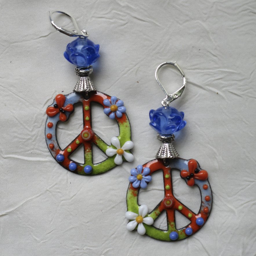 Ravissantes boucles d’oreilles en cuivre émaillé et perles de créatrices en murano