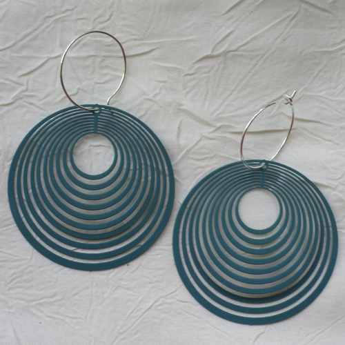 Ravissantes boucles d’oreilles en verre de murano et métal de couleur