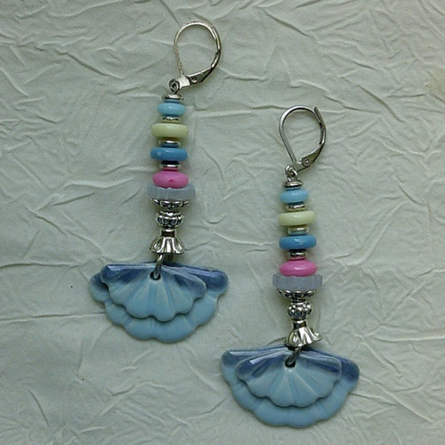 Ravissantes boucles d’oreilles en céramique  