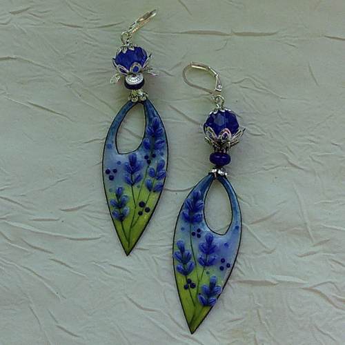 Ravissantes boucles d’oreilles en cuivre émaillé et perles en verre de murano